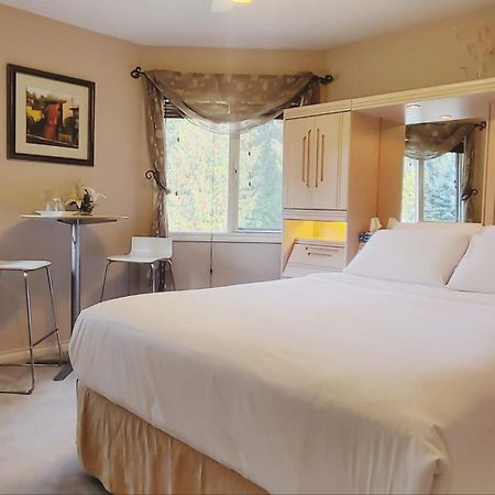 Cornerstone Bed And Breakfast Revelstoke Luaran gambar