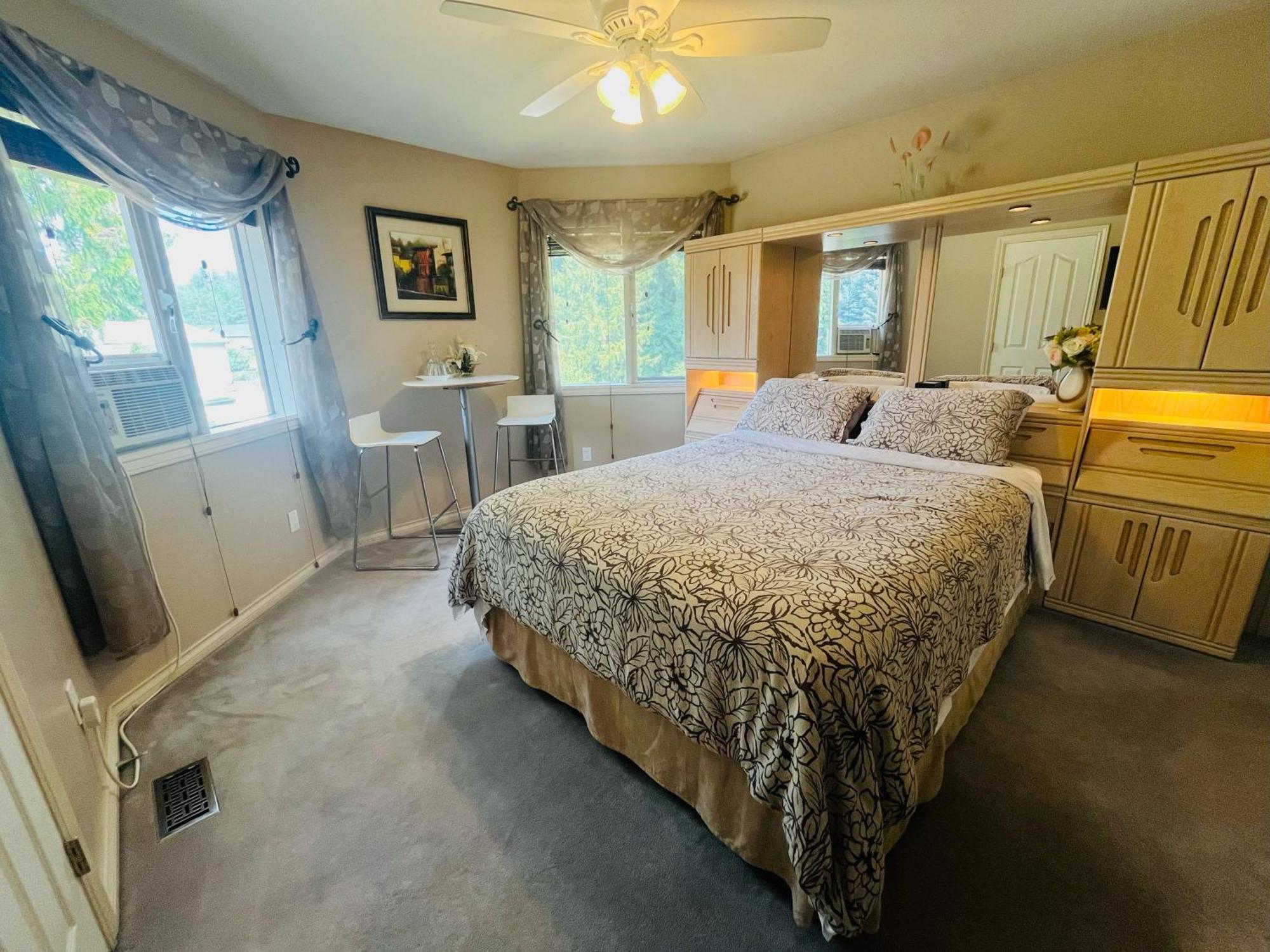 Cornerstone Bed And Breakfast Revelstoke Luaran gambar