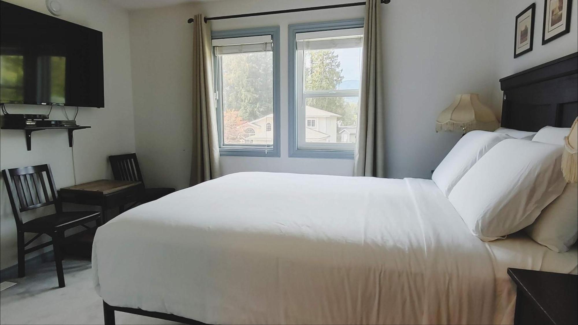 Cornerstone Bed And Breakfast Revelstoke Luaran gambar