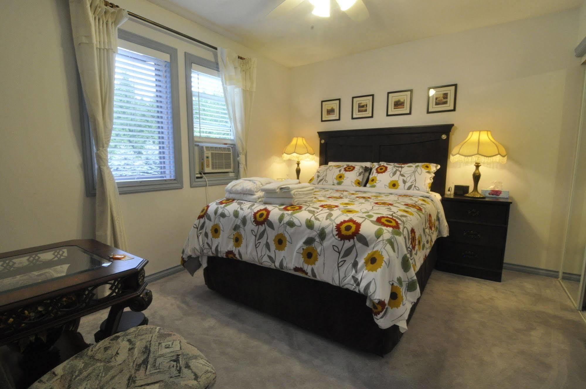 Cornerstone Bed And Breakfast Revelstoke Luaran gambar
